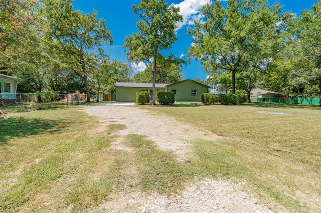 $260,000 | 304 Pine Street, Seven Points, TX 75143