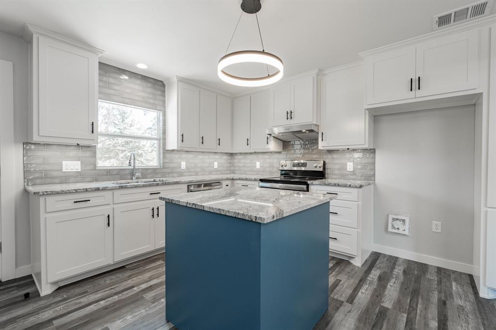 304 Pine Street Seven Points, TX 75143 - Photo 9 of 31