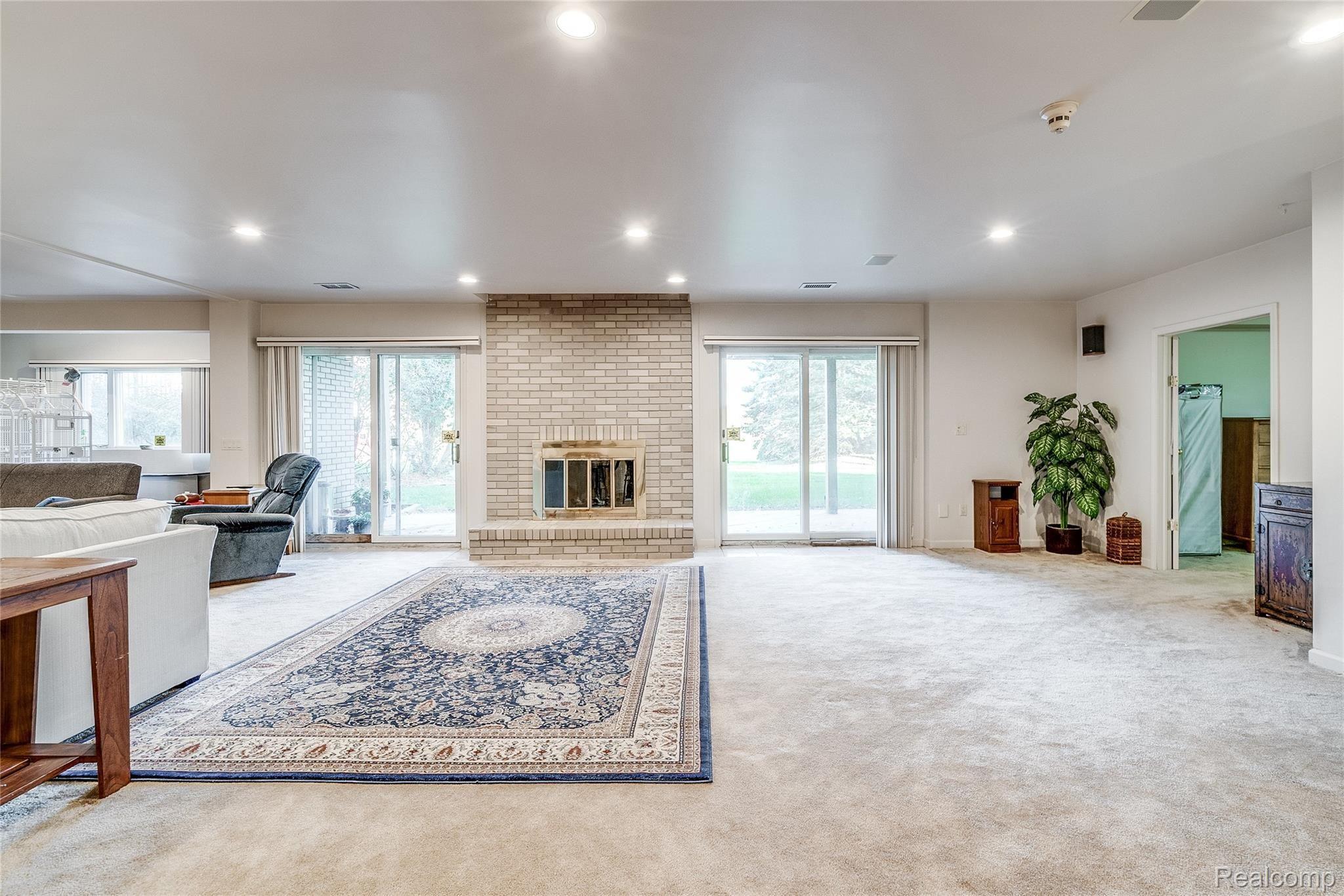 538 Oakbridge Drive Rochester, MI 48306 - Photo 44 of 54 36.jpg