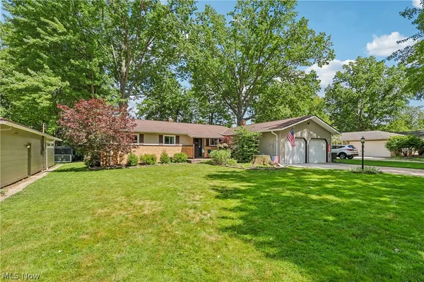 $369,500 | 10249 Fairtree Drive, Strongsville, OH 44149