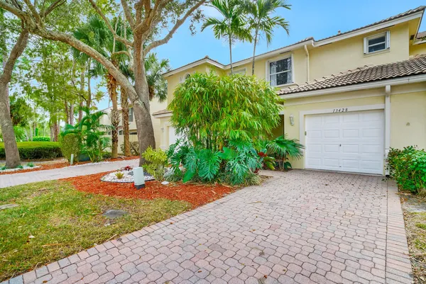 $415,000 | 13428 Georgian Court, Wellington, FL 33414