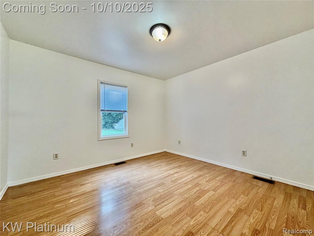 6493 Benoit Road Algonac, MI 48001 - Photo 12 of 21