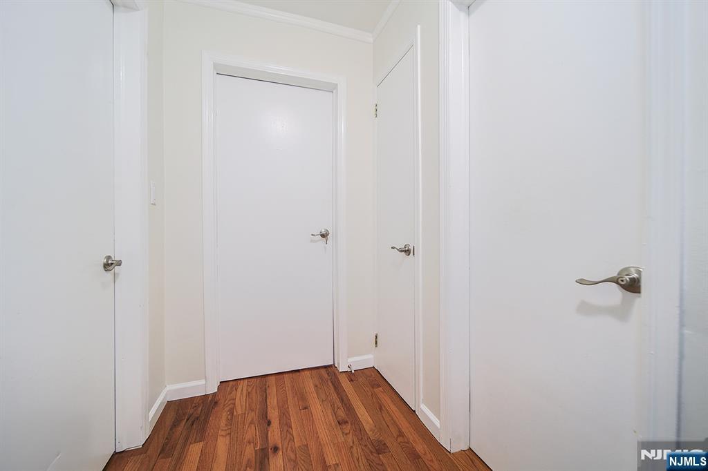 295 Tenafly Road, Unit I Tenafly, NJ 07670 - Photo 12 of 17
