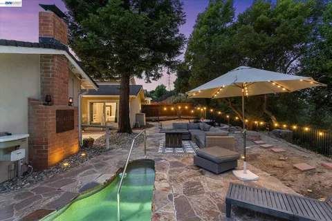 $1,579,000 | 5736 Medallion Court, Castro Valley, CA 94552