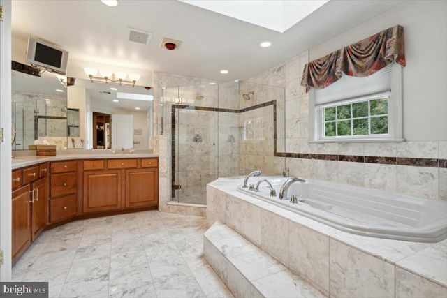 $975,000 | 44 Crown Oak Drive, Malvern, PA 19355