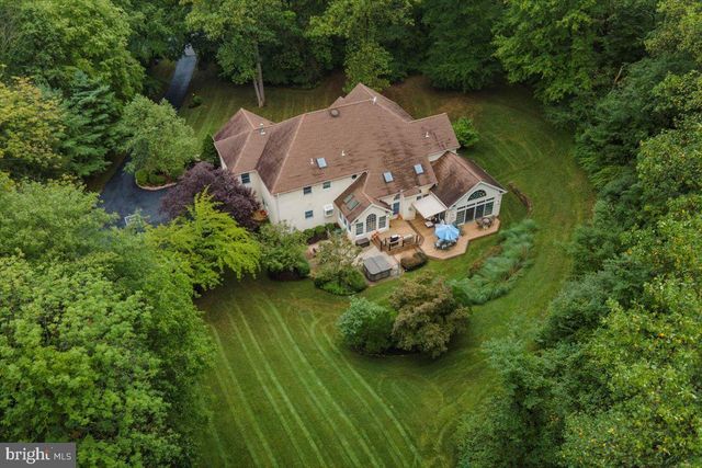 $975,000 | 44 Crown Oak Drive, Malvern, PA 19355