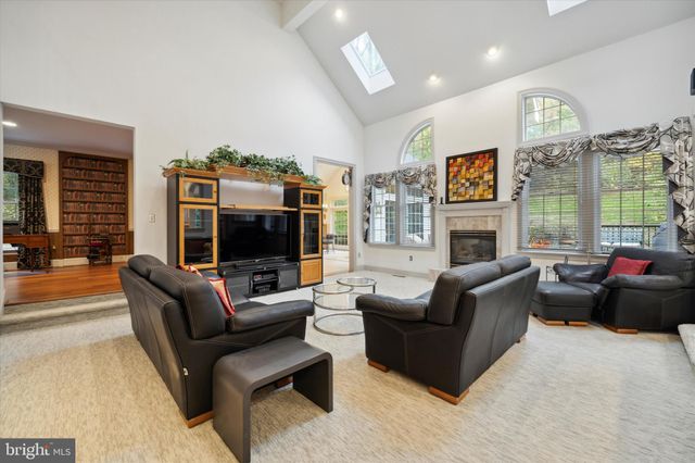 $975,000 | 44 Crown Oak Drive, Malvern, PA 19355