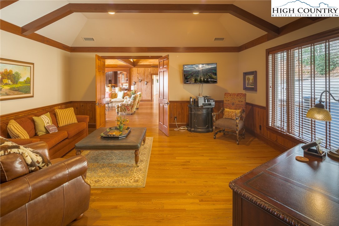 1215 Evergreen Drive Boone, NC 28607 - Photo 11 of 34