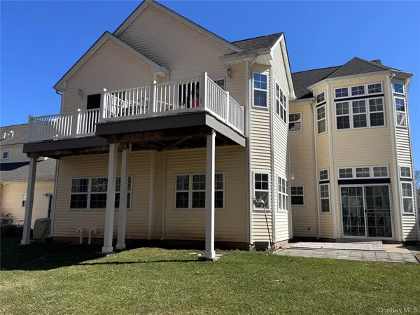 $485,000 | 4001 St Andrews Avenue, Unit 4001, Riverhead, NY 11901