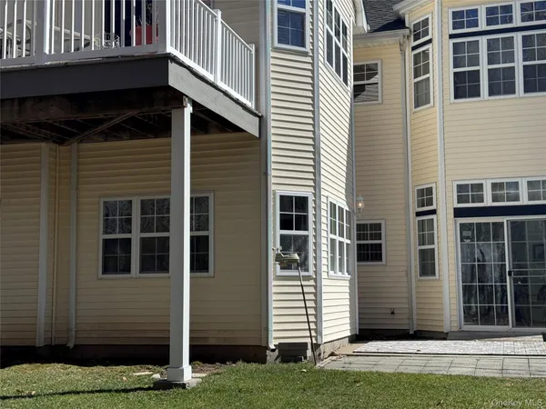 $485,000 | 4001 St Andrews Avenue, Unit 4001, Riverhead, NY 11901
