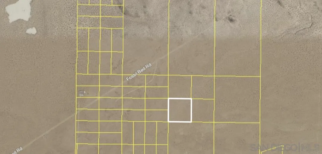 0 Fossil Bed Road Barstow, CA 92311 - Photo 4 of 5 a bathroom with a shower