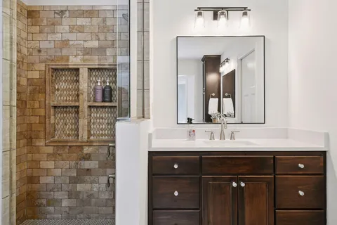 $1,850,000 | 14 Woodland Road, Edina, MN 55424