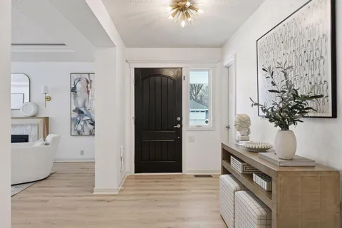 $1,850,000 | 14 Woodland Road, Edina, MN 55424