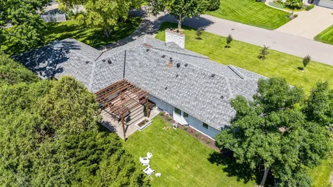 $1,850,000 | 14 Woodland Road, Edina, MN 55424