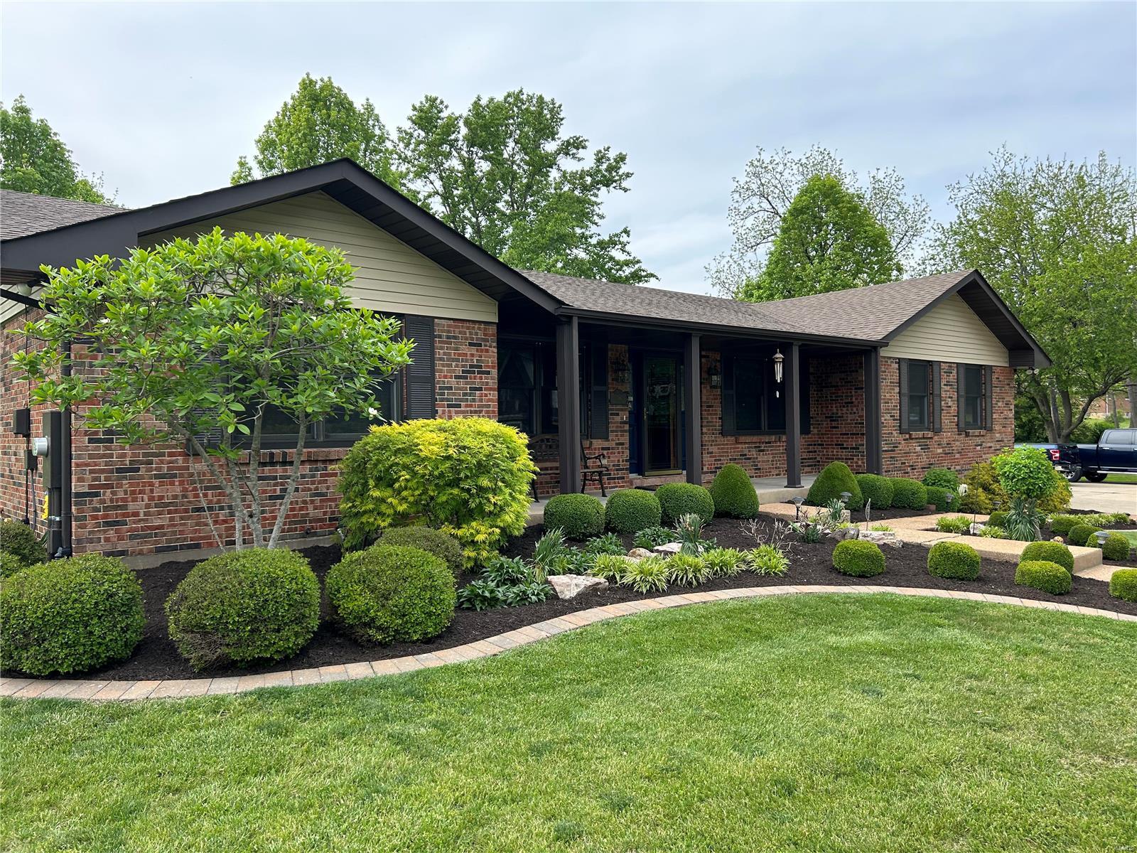 716 Buckley Road St. Louis, MO 63125 - Photo 1 of 2 Gallery Image 1