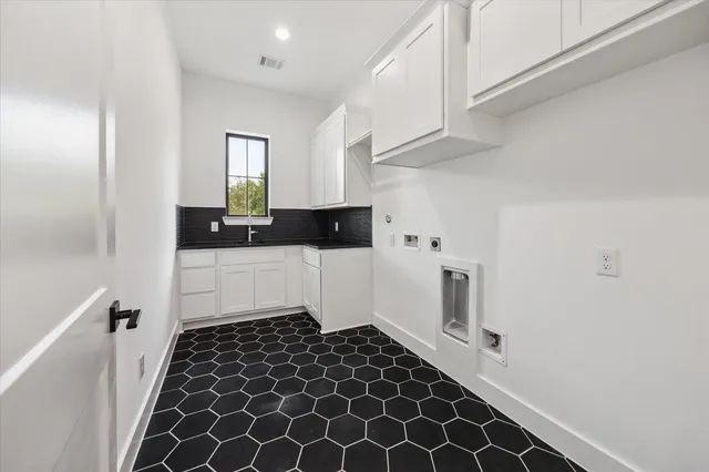 $1,420,000 | 1201 Confederate Road, Houston, TX 77055