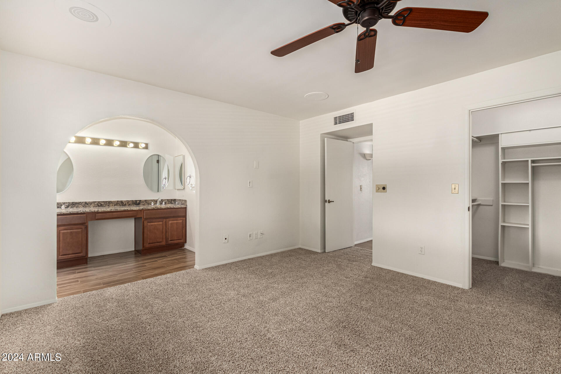 6101 East Spring Road Scottsdale, AZ 85254 - Photo 11 of 37 0019-19-Spring