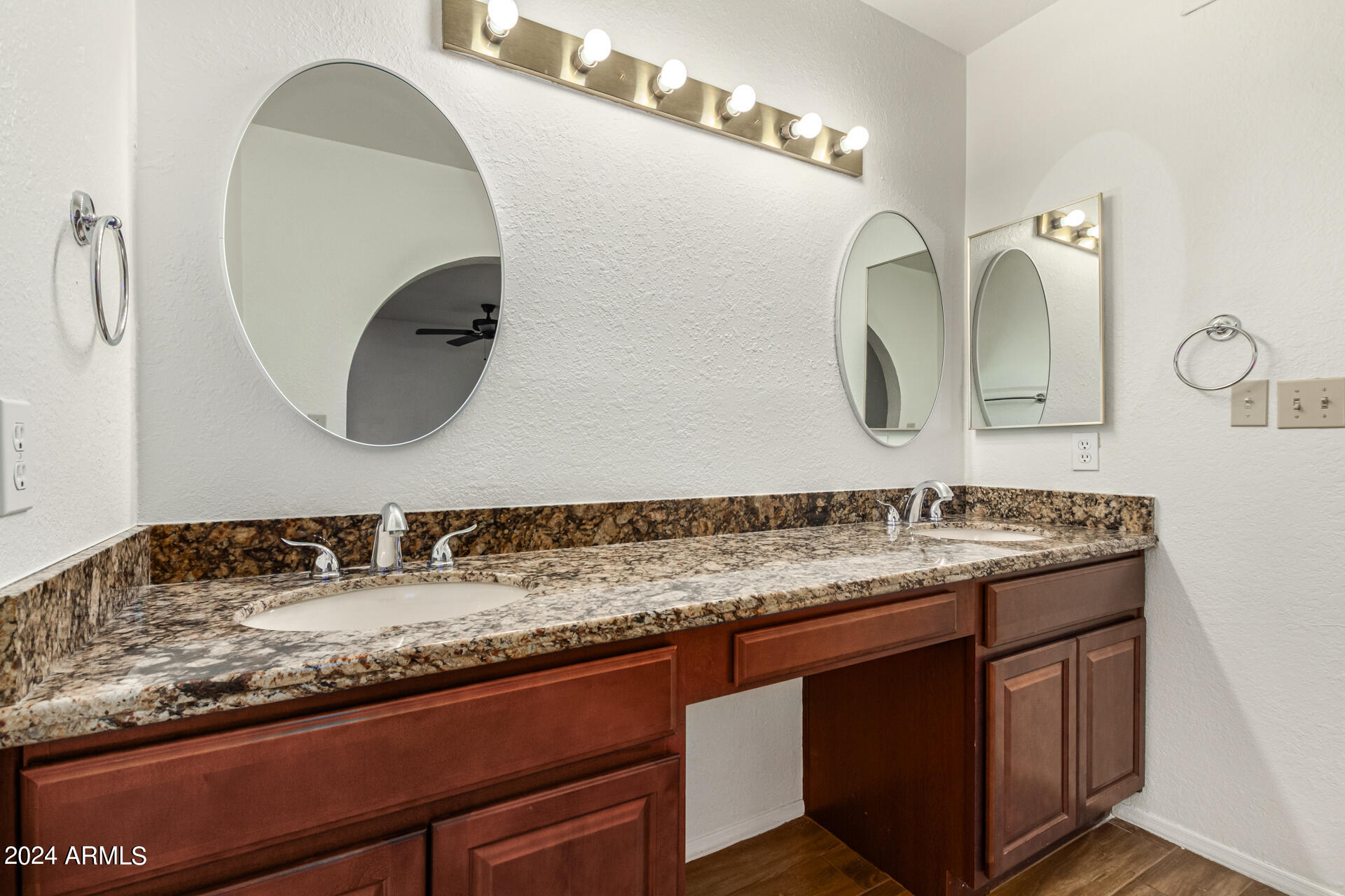 6101 East Spring Road Scottsdale, AZ 85254 - Photo 12 of 37 0020-20-Spring