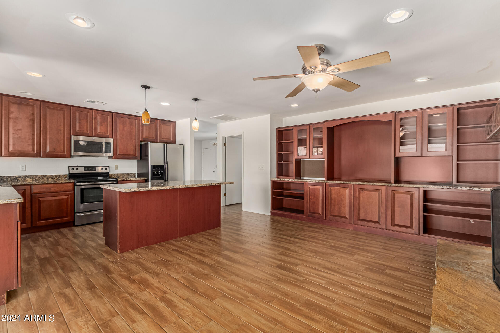 6101 East Spring Road Scottsdale, AZ 85254 - Photo 5 of 37 0014-14-Spring