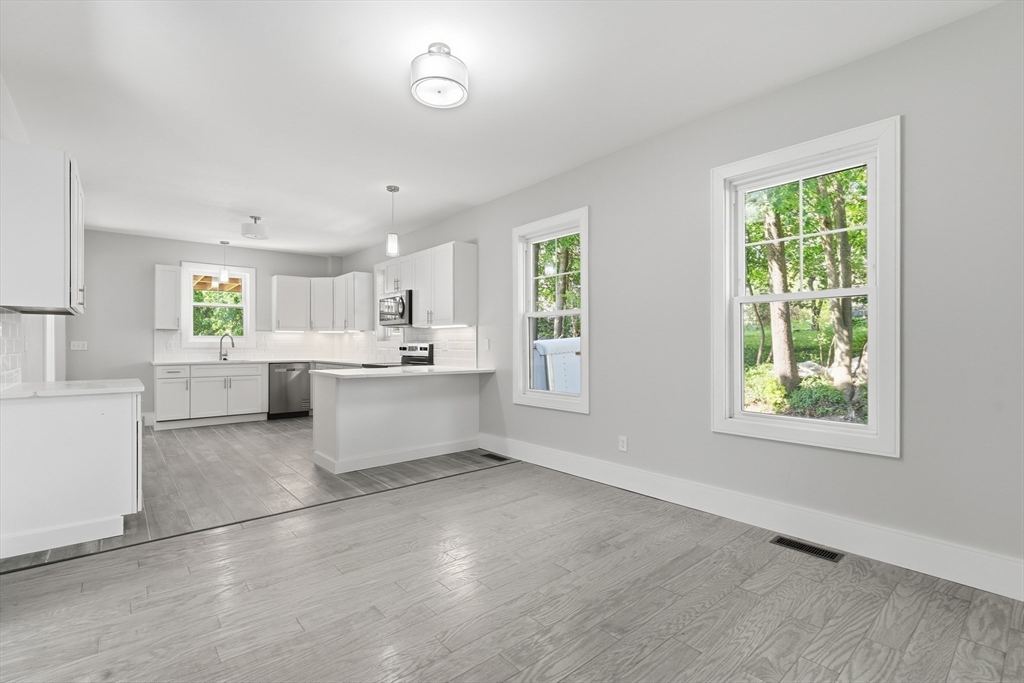 9 June Street, Unit 1 Boston, MA 02131 - Photo 2 of 31