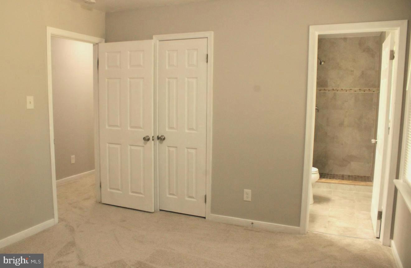 25073 Oxford Road Ruther Glen, VA 22546 - Photo 16 of 37 an empty room with closet area