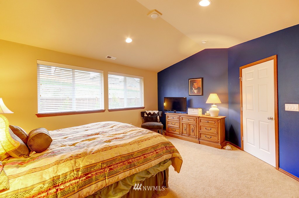 22833 42nd Drive Southeast Bothell, WA 98021 - Photo 14 of 22