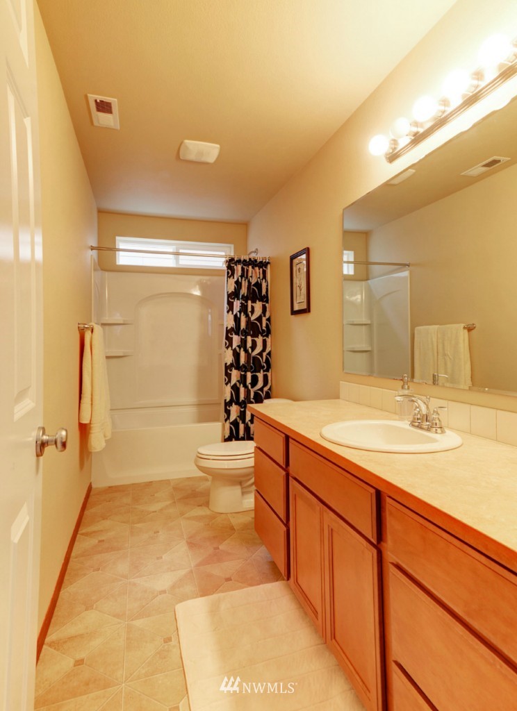 22833 42nd Drive Southeast Bothell, WA 98021 - Photo 18 of 22