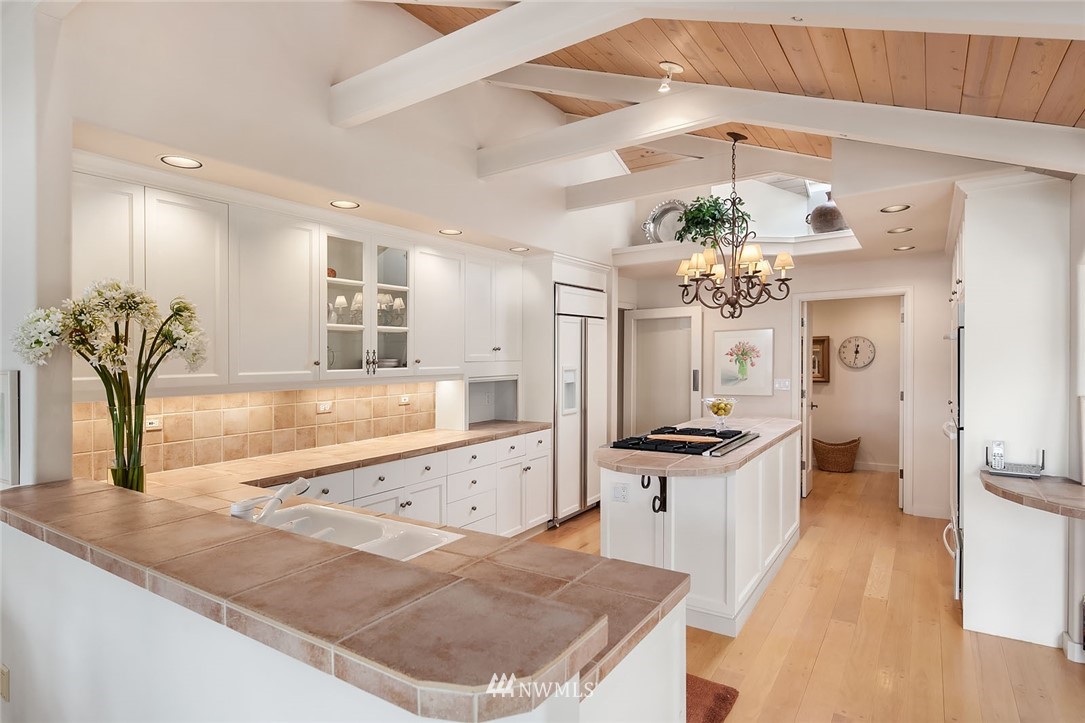 530 Upland Road Medina, WA 98039 - Photo 14 of 25 Gallery Image 14