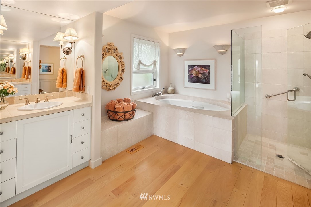 530 Upland Road Medina, WA 98039 - Photo 17 of 25 Gallery Image 17