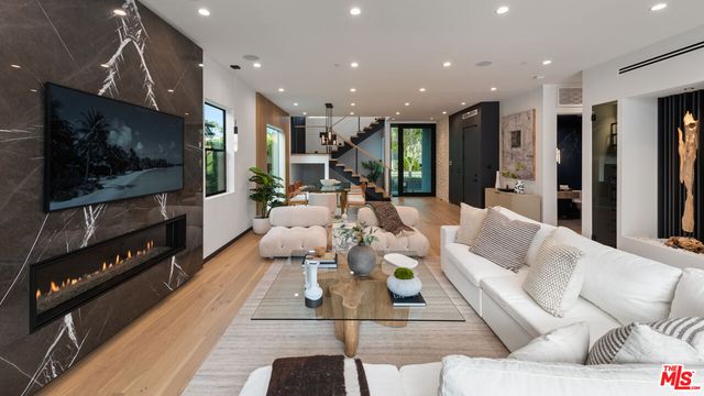 $17,300 | 4329 Agnes Avenue, Studio City, CA 91604