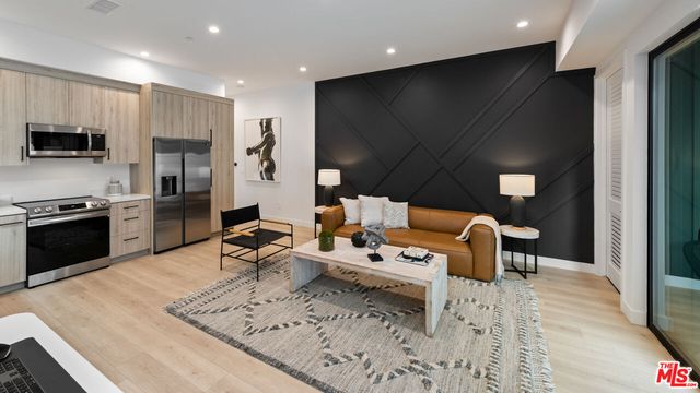 $17,300 | 4329 Agnes Avenue, Studio City, CA 91604