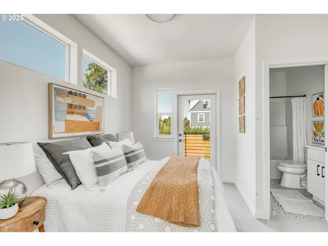 $409,900 | 6808 Northeast 6th Avenue, Portland, OR 97211