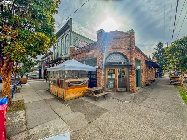 $409,900 | 6808 Northeast 6th Avenue, Portland, OR 97211