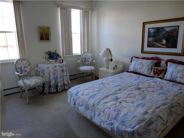 21 Stanford Road East Pennington, NJ 08534 - Photo 13 of 15 Gallery Image 13