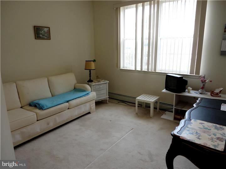 21 Stanford Road East Pennington, NJ 08534 - Photo 8 of 15 Gallery Image 8