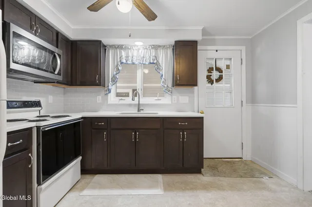 $284,900 | 11019 Highway 22, Comstock, NY 12821