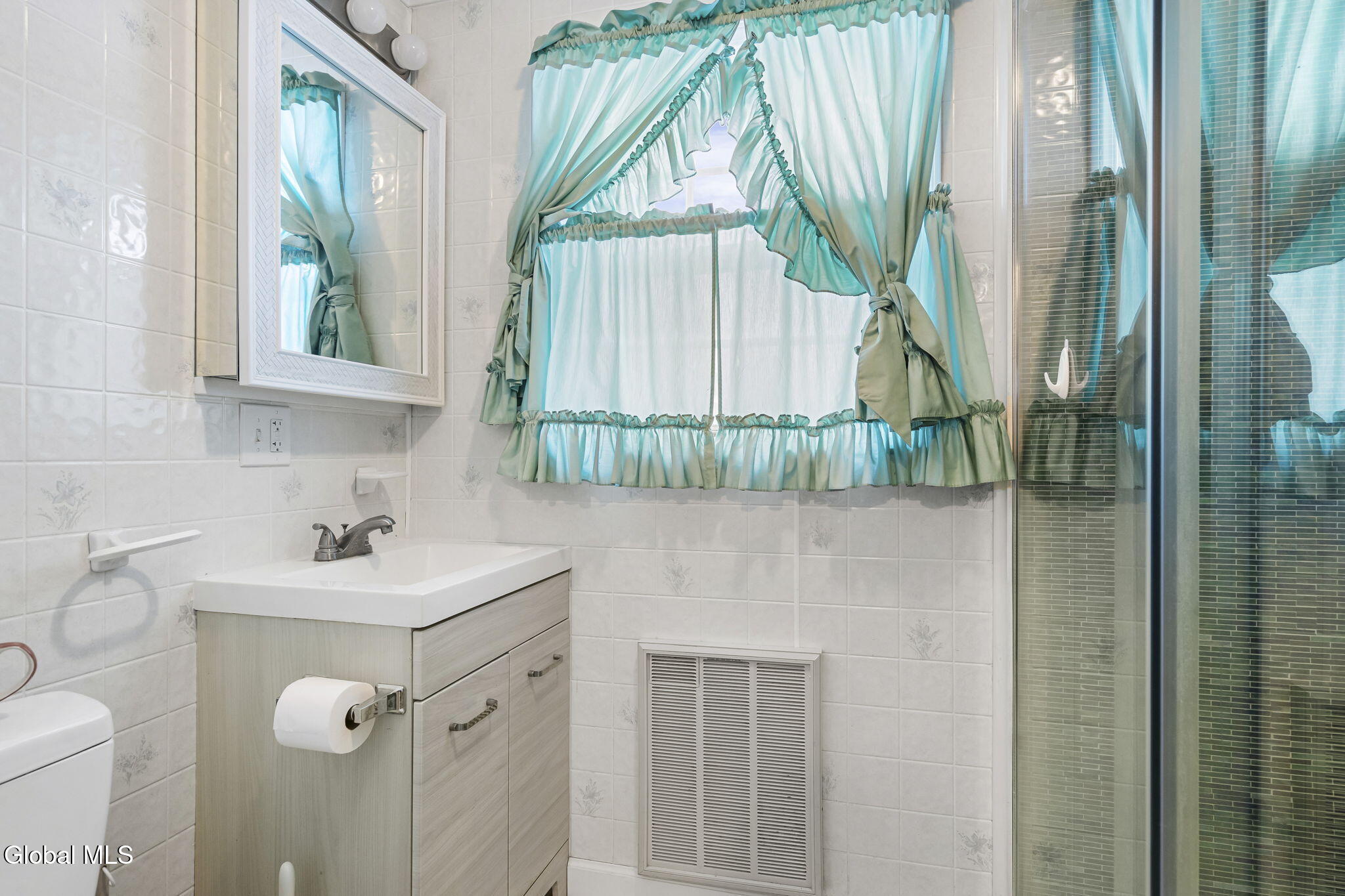 11019 Highway 22 Comstock, NY 12821 - Photo 21 of 33 9-web-or-mls-11019-county-rd-23