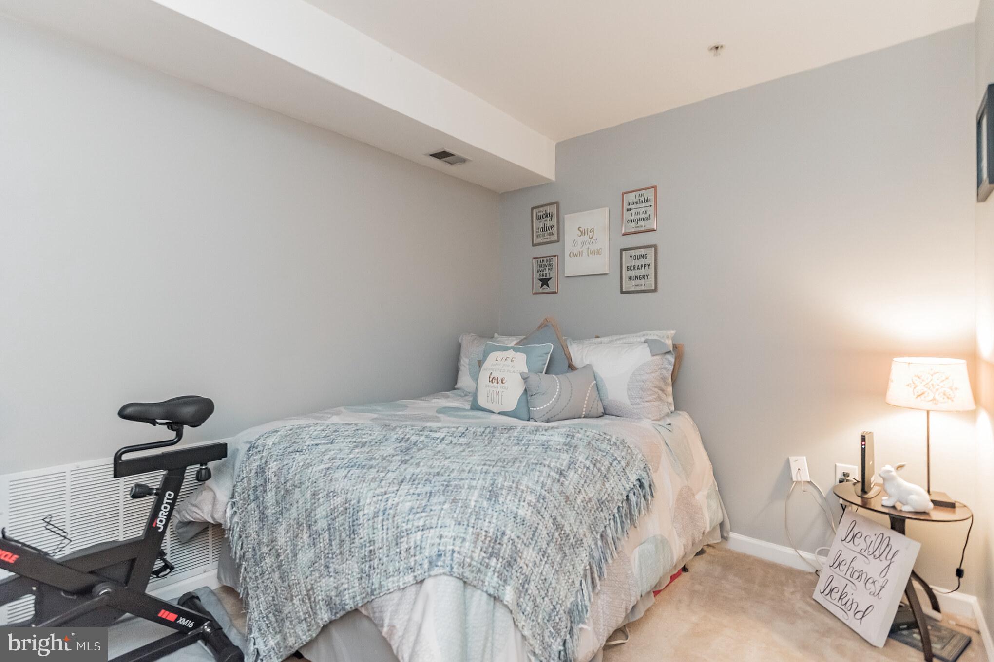 1006 Primrose Road, Unit 301 Annapolis, MD 21403 - Photo 13 of 22 Guest Room