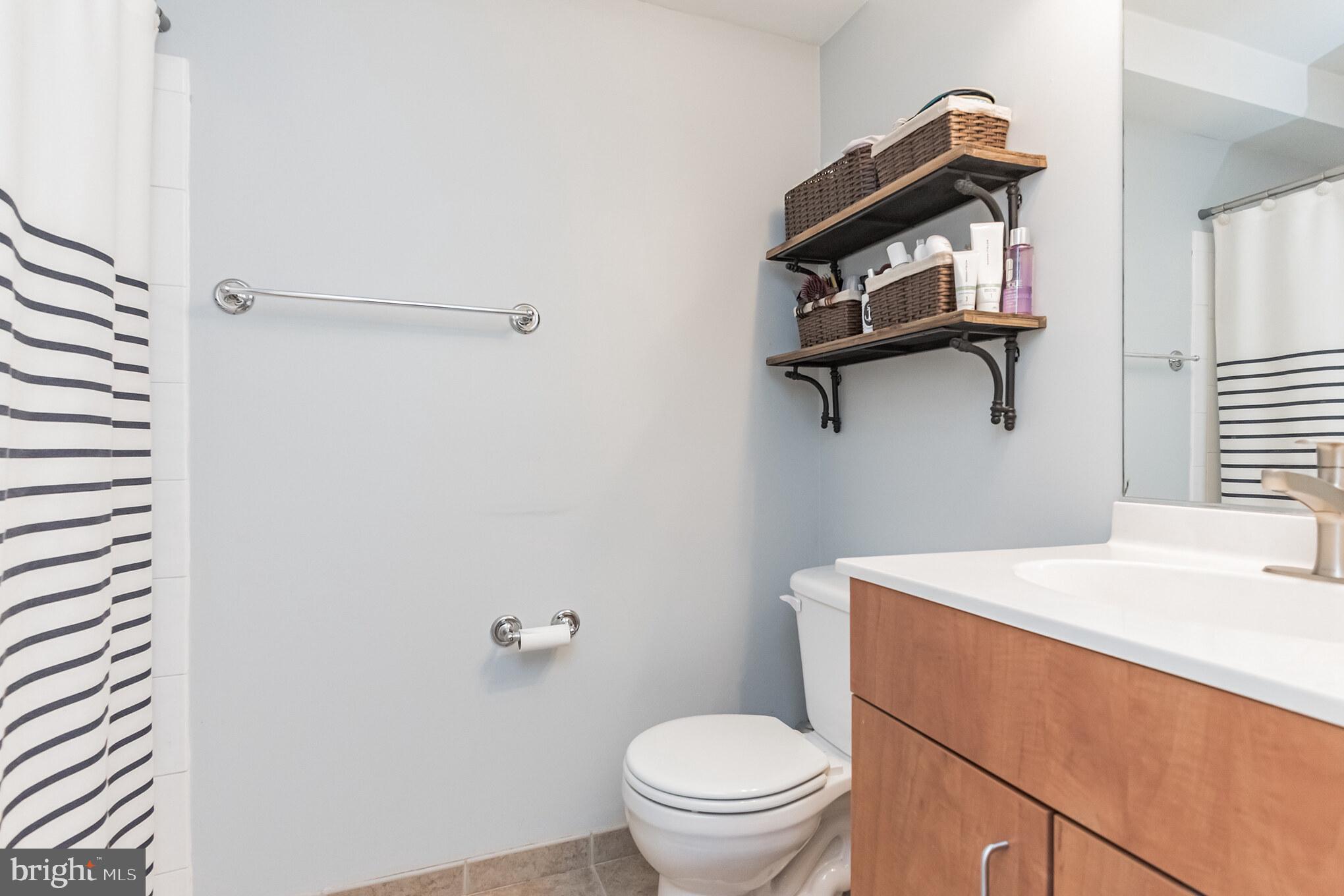 1006 Primrose Road, Unit 301 Annapolis, MD 21403 - Photo 16 of 22 Gallery Image 16