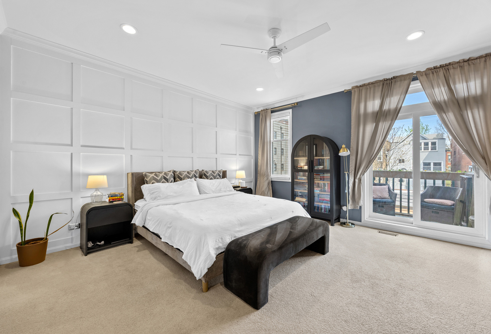 860 West Buckingham Place, Unit 2W Chicago, IL 60657 - Photo 14 of 27