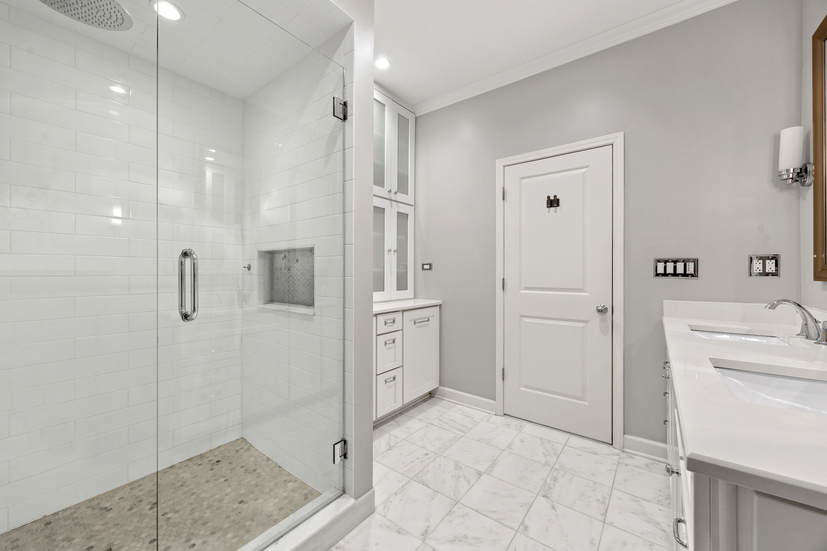 860 West Buckingham Place, Unit 2W Chicago, IL 60657 - Photo 18 of 27