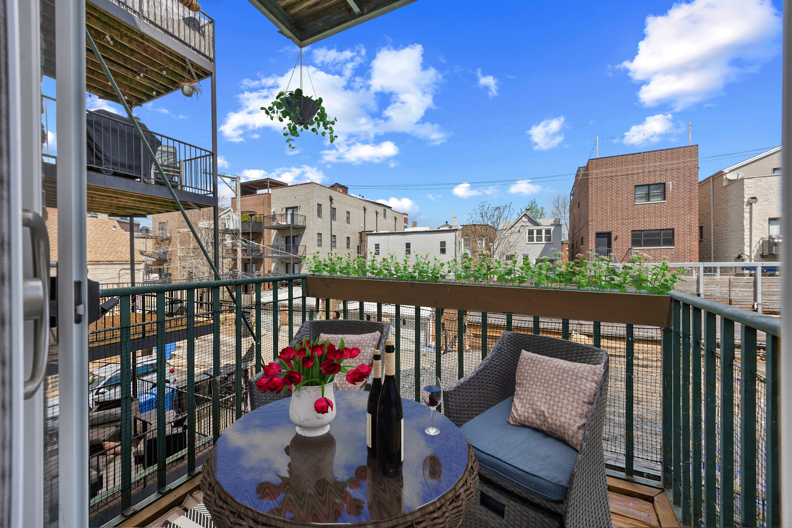 860 West Buckingham Place, Unit 2W Chicago, IL 60657 - Photo 20 of 27