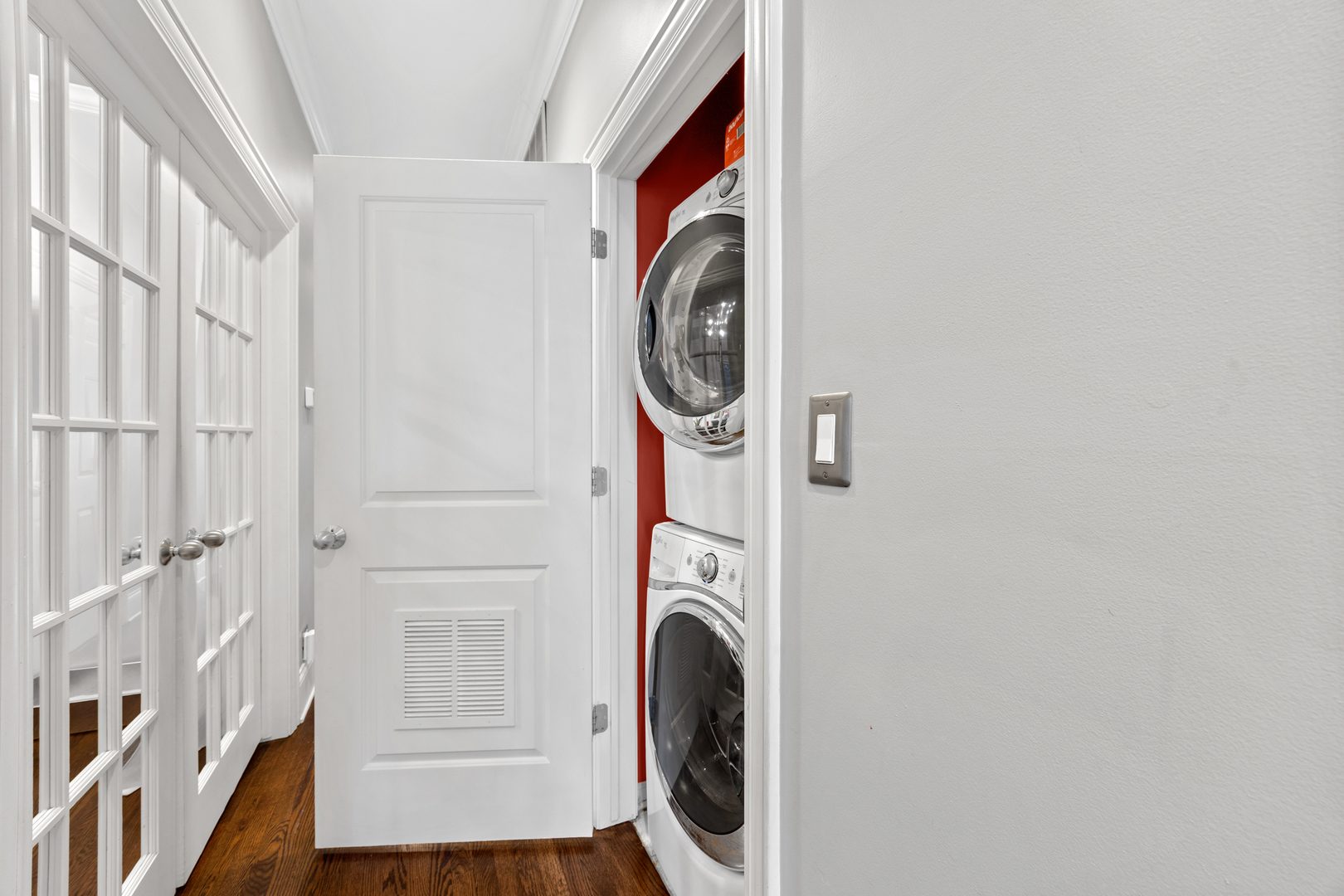 860 West Buckingham Place, Unit 2W Chicago, IL 60657 - Photo 26 of 27