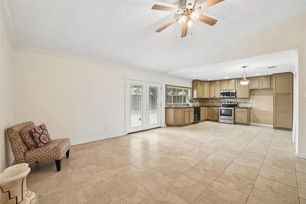 $2,700 | 5161 Bartlett Drive, The Colony, TX 75056