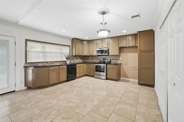 $2,700 | 5161 Bartlett Drive, The Colony, TX 75056