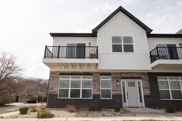 $399,900 | 420 Catherwood Drive, Unit 1, West Lafayette, IN 47906