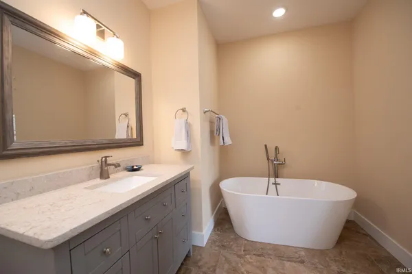 $399,900 | 420 Catherwood Drive, Unit 1, West Lafayette, IN 47906