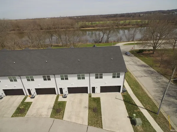 $399,900 | 420 Catherwood Drive, Unit 1, West Lafayette, IN 47906