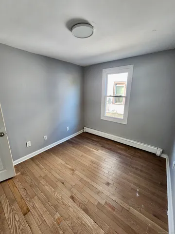 $1,850 | 980 Pembroke Street, Unit 1L, Bridgeport, CT 06608