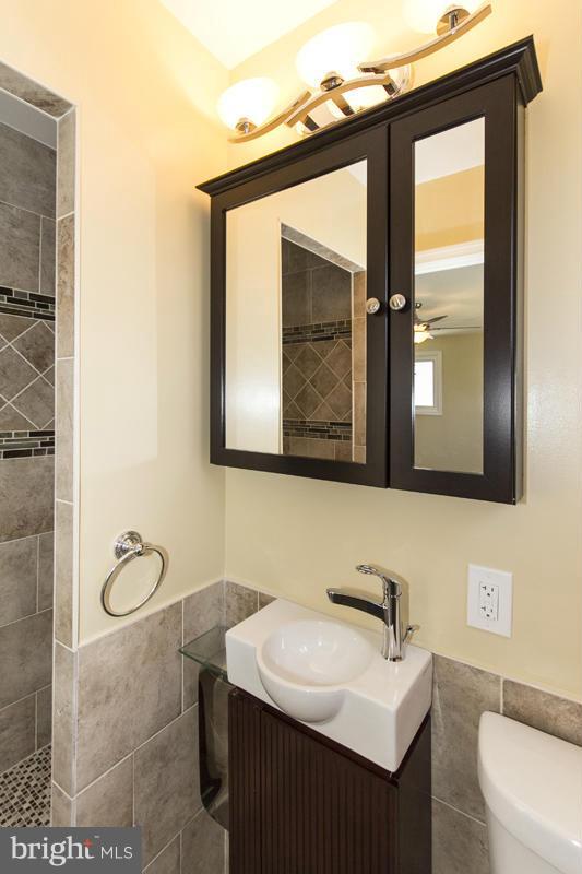 7408 Brompton Road Gwynn Oak, MD 21207 - Photo 22 of 29 Bath (Master)